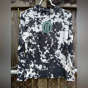 Sterling Kreek Black and White mesh top